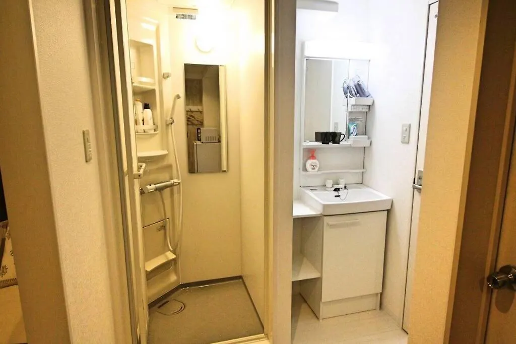 心斎橋商店街徒歩8分長堀橋駅堺筋本町駅近く大阪城公園6分 Apartment 0*, Osaka Japan