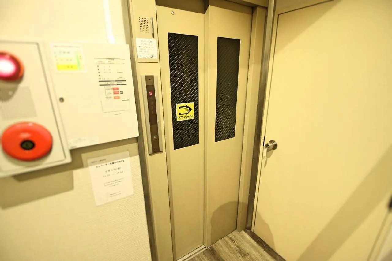 心斎橋商店街徒歩8分長堀橋駅堺筋本町駅近く大阪城公園6分 Apartment Osaka