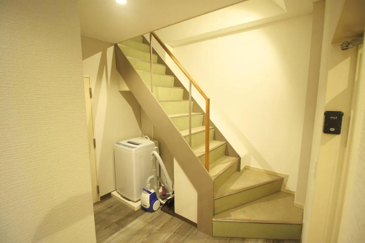 心斎橋商店街徒歩8分長堀橋駅堺筋本町駅近く大阪城公園6分 Apartment